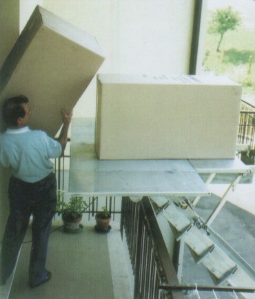 Loading platform entering into the balcony