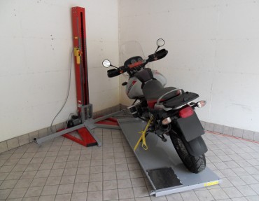 Fissaggio della moto